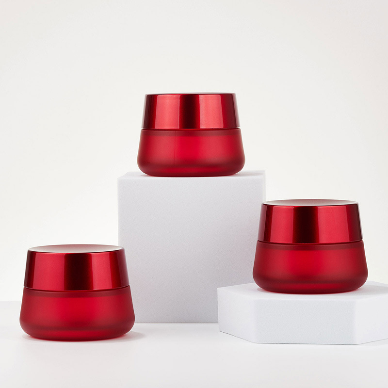 جرة كريم حمراء مستديرة لمستحضرات التجميل جرة كريم زجاجية فارغة