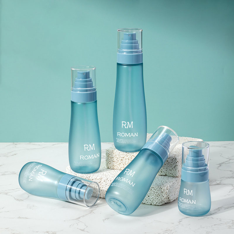 زجاجة بلاستيكية لوشن مصل للعناية بالبشرة على الكتف 150 مل 120 مل 100 مل 80 مل 50 مل زجاجة مستحضرات التجميل مع مضخة الرش