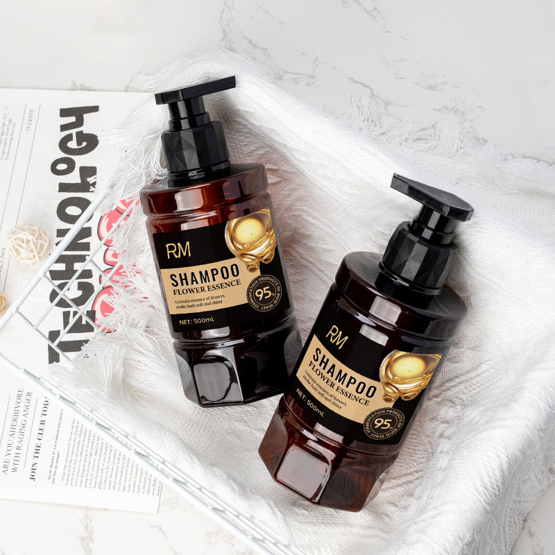 زجاجة مضخة البتلة البلاستيكية للحيوانات الأليفة سعة 500 مل مع مضخة لولبية زجاجة شامبو الفندق ذات القيمة العالية لتغليف العناية الشخصية زجاجة مضخة البتلة البلاستيكية للحيوانات الأليفة سعة 500 مل مع مضخة لولبية زجاجة شامبو الفندق ذات القيمة العالية لتغليف العناية الشخصية