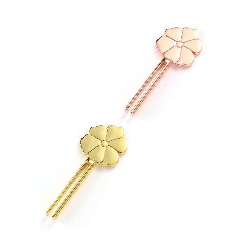 عصارة أنبوبية مصنوعة من سبائك الزنك على شكل زهرة مبتسمة عصارة أنبوبية مصنوعة من سبائك الزنك على شكل زهرة مبتسمة